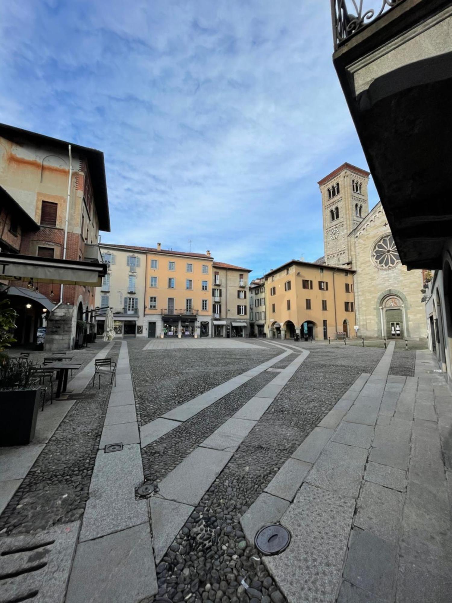Portatorre Suite, A Charming Apartment In The Heart Of Como, Free Private Parking, Air Conditioning & More! Экстерьер фото